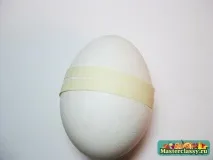 Пасхальне яйце з курчам яйце