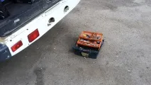 його