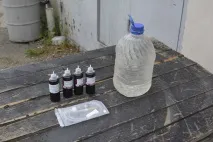 водою