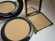 Пудра MAC Studio Fix powder plus foundation nw25 відгуки відгуки