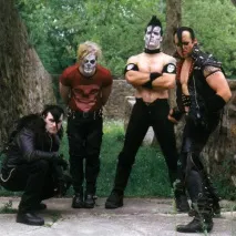 The Misfits, Wildberries Style Magazine style