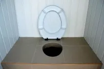 Унітаз для дачного туалету які бувають і як їх встановлюють туалету