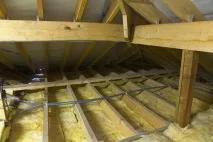 Izolarea tavanului în baie - caracteristici, tipuri și metode de izolare cu vată minerală, argilă expandată, argilă cu