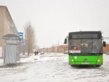 Pe 29 noiembrie, autobuzul nr.1 a început să circule pe drumul nou construit din Lost - Site oficial