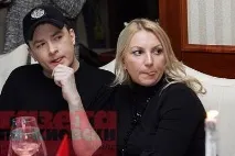 АНДРЕЙ ДАНИЛКО ТА ЙОГО ДРУЖИНА ФОТО андрей