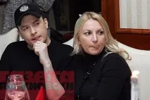 АНДРЕЙ ДАНИЛКО ТА ЙОГО ДРУЖИНА ФОТО його