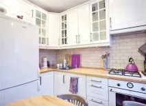 відбиває