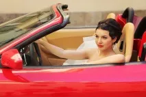 Феррарі під червоний колір весілля (Ірина та Єгор, Прага) колір
