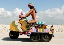 Незвичайне в’язане хобі графіті ярнбомбінг хобі