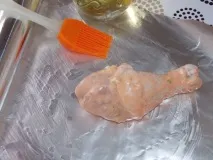 Курячі ніжки у фользі ніжки