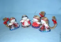 руками