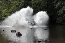 Юнінг Isuzu Bighorn – на мостах Bighorn