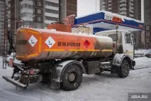 Водіїв, що замерзають на Крайній Півночі, звинуватили в саботажі звинуватили