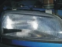 Регулювання світла фар на праворульному автомобілі автомобілі