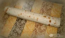Рецепт Рулетики з пшеничного ролу, З сиром та часником рецепт