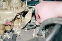 Зняття карбюратора ГАЗ єднуємо