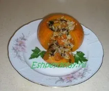 Гарбуз фарширований рисом. фарширований