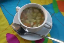 Rețetă pas cu pas de supă de pui pentru dietă ușoară delicioasă cu fotografie