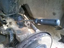 Заміна підшипників та сальника поворотного кулака Nissan Primera 2001 nissan