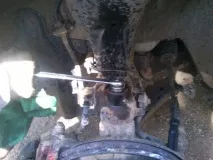 Заміна підшипників та сальника поворотного кулака Nissan Primera 2001 кулака