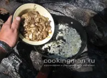 Борщ із грибами - Кулінарія для чоловіків кулінарія