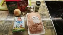 Дієтичні котлетки з курячого фаршу та сиру. курячого