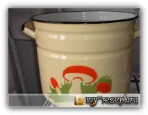 Грецький салат на зиму з квасолею салат