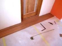 Інструмент для укладання ламінату обов’язковий та допоміжний, Строй Поради інструмент