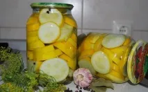 Як маринувати кабачки на зиму у банках фото та рецепти смачних закусок маринувати