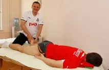 Як працюють масажисти РФПЛ працюють