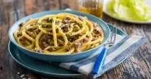 Макарони з м’ясом - рецепти в мультиварці, на сковороді та в духовці, з картоплею, сиром, овочами ясом