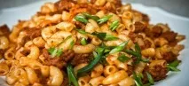 Макарони з м’ясом - рецепти в мультиварці, на сковороді та в духовці, з картоплею, сиром, овочами рецепти