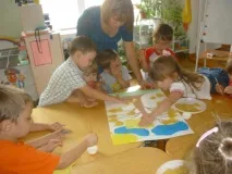 Майстер-клас з аплікації з листя «Осіннє дерево» у середній групі дерево