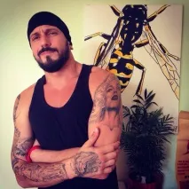 Моделі з татуюванням можна або табу моделі
