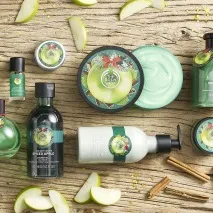 Різдвяні колекції та подарункові набори The Body Shop ~ Для тіла та душу колекції