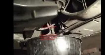 Зняття та заміна розширювального бачка в автомобілі Ford Focus 2 бачка