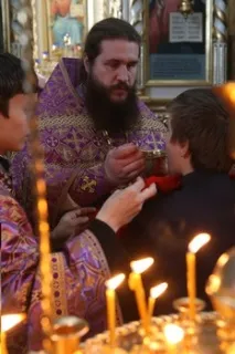 Служити Церкви мені