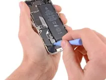 Заміна батареї в iPhone 4S iphone