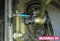 Деренчить ручка КПП на Пріорі, як усунути Ремонт ваз своїми руками усунути