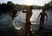 води