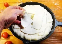 Грецький пиріг з м’ясом можна