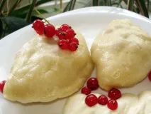 вишнями
