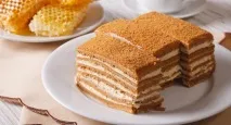 Класичний рецепт торта Медовик - зі сметанним кремом, поради торта