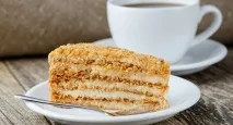 Класичний рецепт торта Медовик - зі сметанним кремом, поради торта