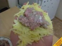 Картопляні зрази з м’ясом (покроковий рецепт з фото) ясом