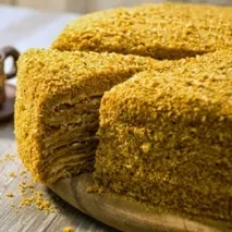 Класичний рецепт торта Медовик - зі сметанним кремом, поради торта