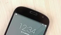 YotaPhone 2 з іншого боку YotaPhone