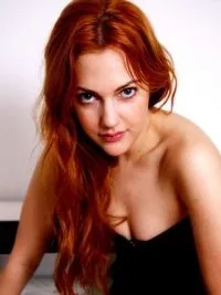 Мерьєм Узерлі (Meryem Uzerli) біографія актриси, фото, особисте життя її чоловік та діти 2019 uzerli