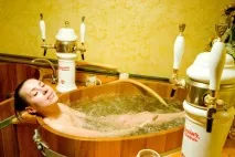 Пирнаємо в пивні ванни в Чехії лікувальний ефект, ціни, адреси ванни