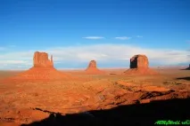 Парк Долина Монументів (Monument Valley) у США долина